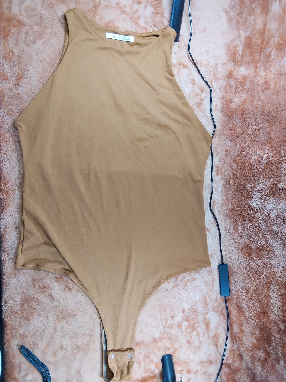 ReoRia Camel/Tan Scoop Neck Top